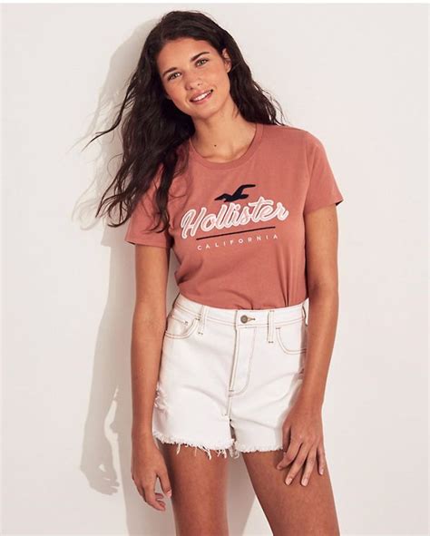 hollister clothing for women.